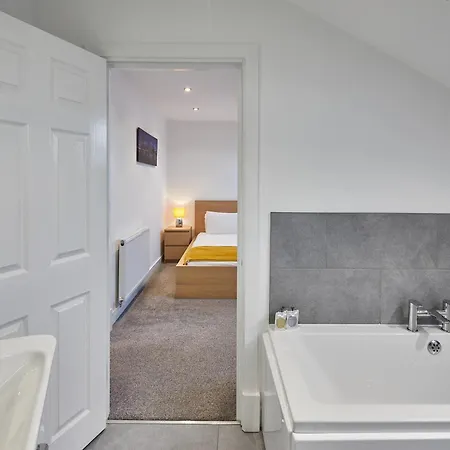 Jackson Court Apartment Four アパート